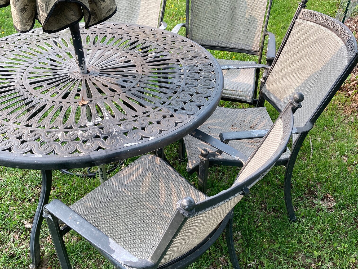 Table And Chairs 
