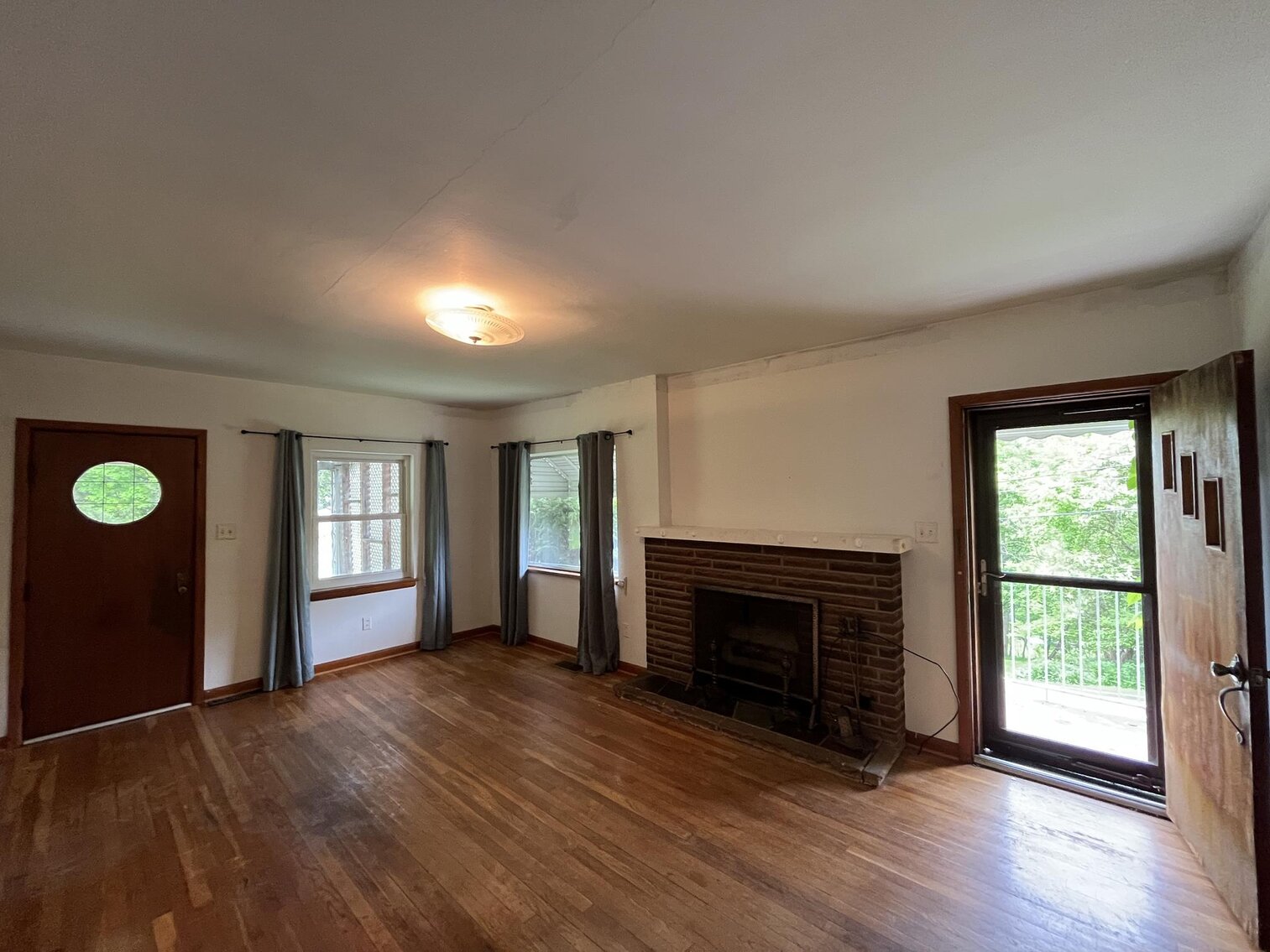 Image for SOLD $129,250 - 4 Bedroom Brick Home in Fairmont