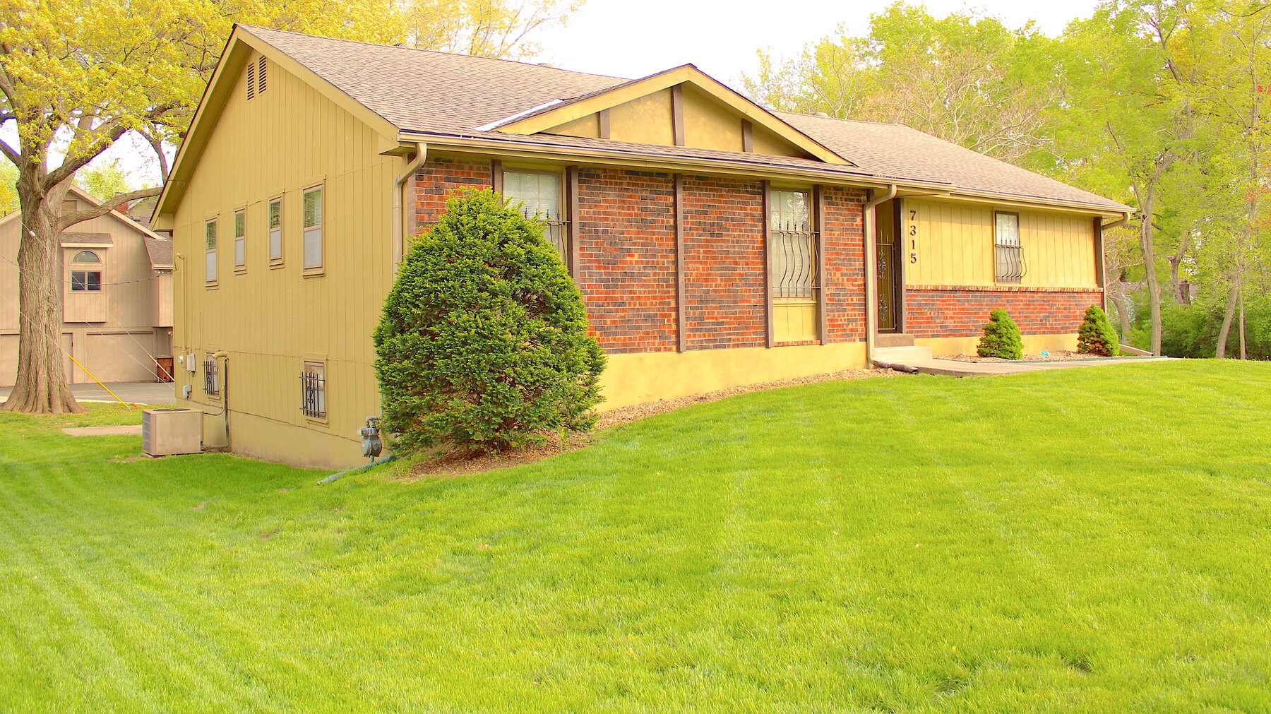 Image for REAL ESTATE & PERSONAL PROPERTY AUCTION