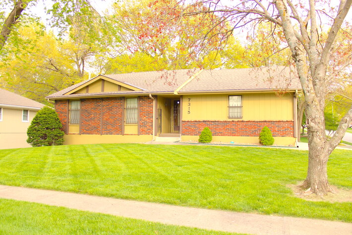 Image for REAL ESTATE & PERSONAL PROPERTY AUCTION