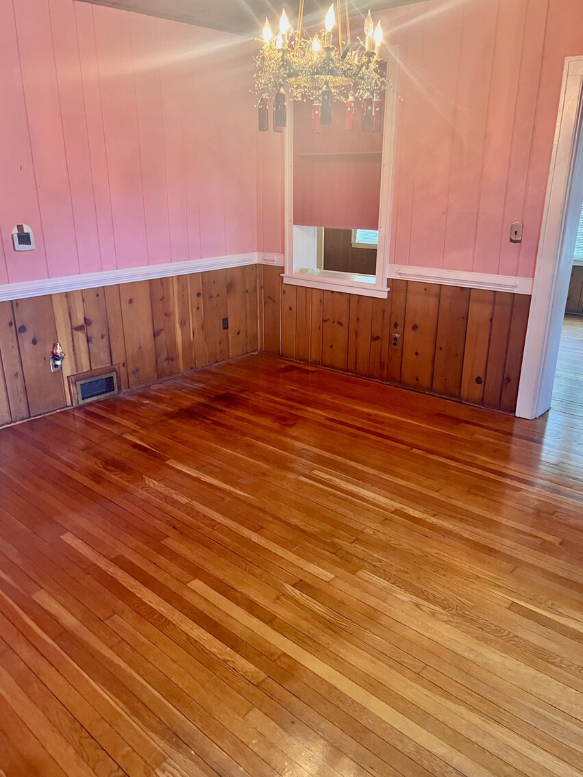 Image for 4 BR/3.5 BA Home on 2 +/- Acres Fronting Rt. 301 in Port Royal, VA--SELLING to the HIGHEST BIDDER!!