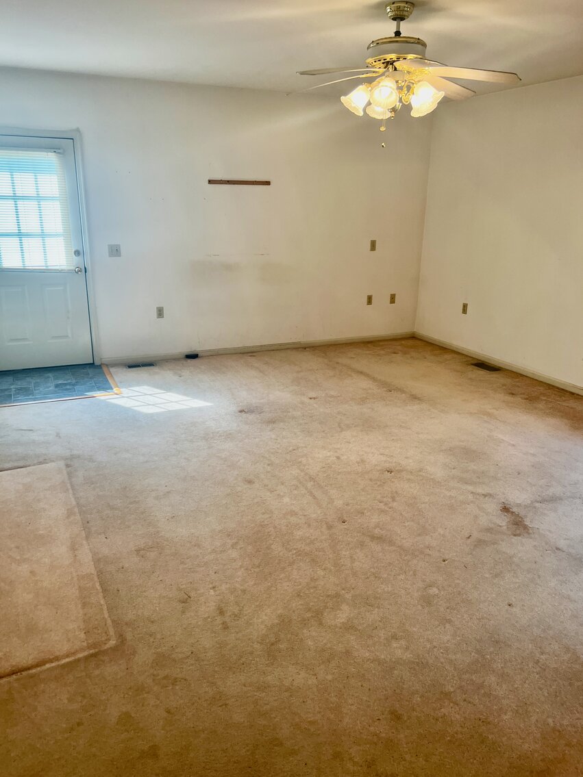 Image for 4 BR/3.5 BA Home on 2 +/- Acres Fronting Rt. 301 in Port Royal, VA--SELLING to the HIGHEST BIDDER!!