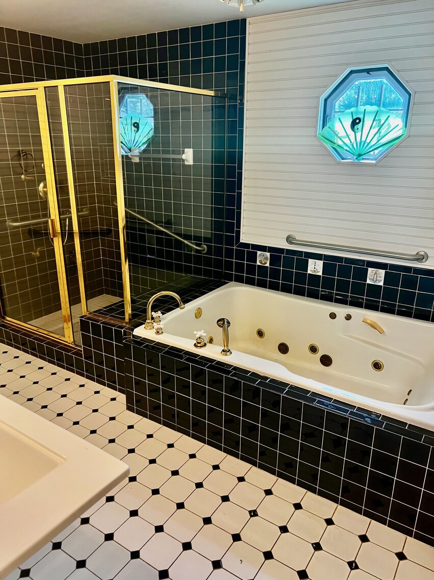 Image for 4 BR/3.5 BA Home on 2 +/- Acres Fronting Rt. 301 in Port Royal, VA--SELLING to the HIGHEST BIDDER!!