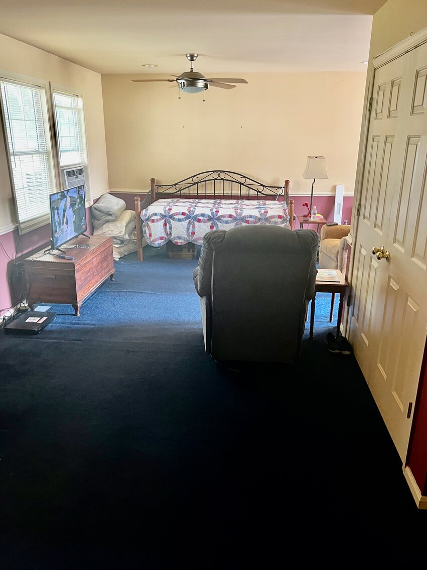 Image for 4 BR/3.5 BA Home on 2 +/- Acres Fronting Rt. 301 in Port Royal, VA--SELLING to the HIGHEST BIDDER!!