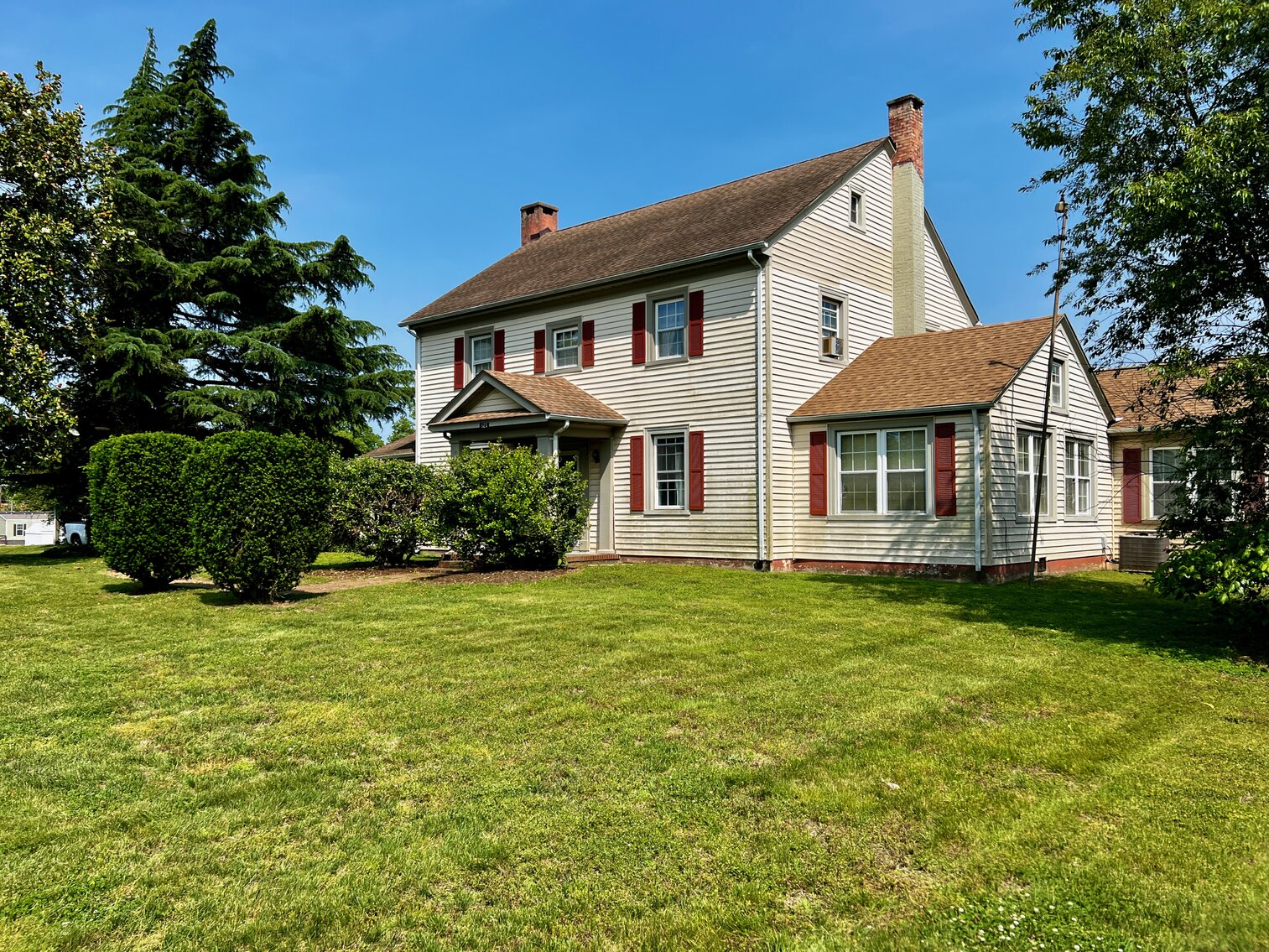 Image for 4 BR/3.5 BA Home on 2 +/- Acres Fronting Rt. 301 in Port Royal, VA--SELLING to the HIGHEST BIDDER!!