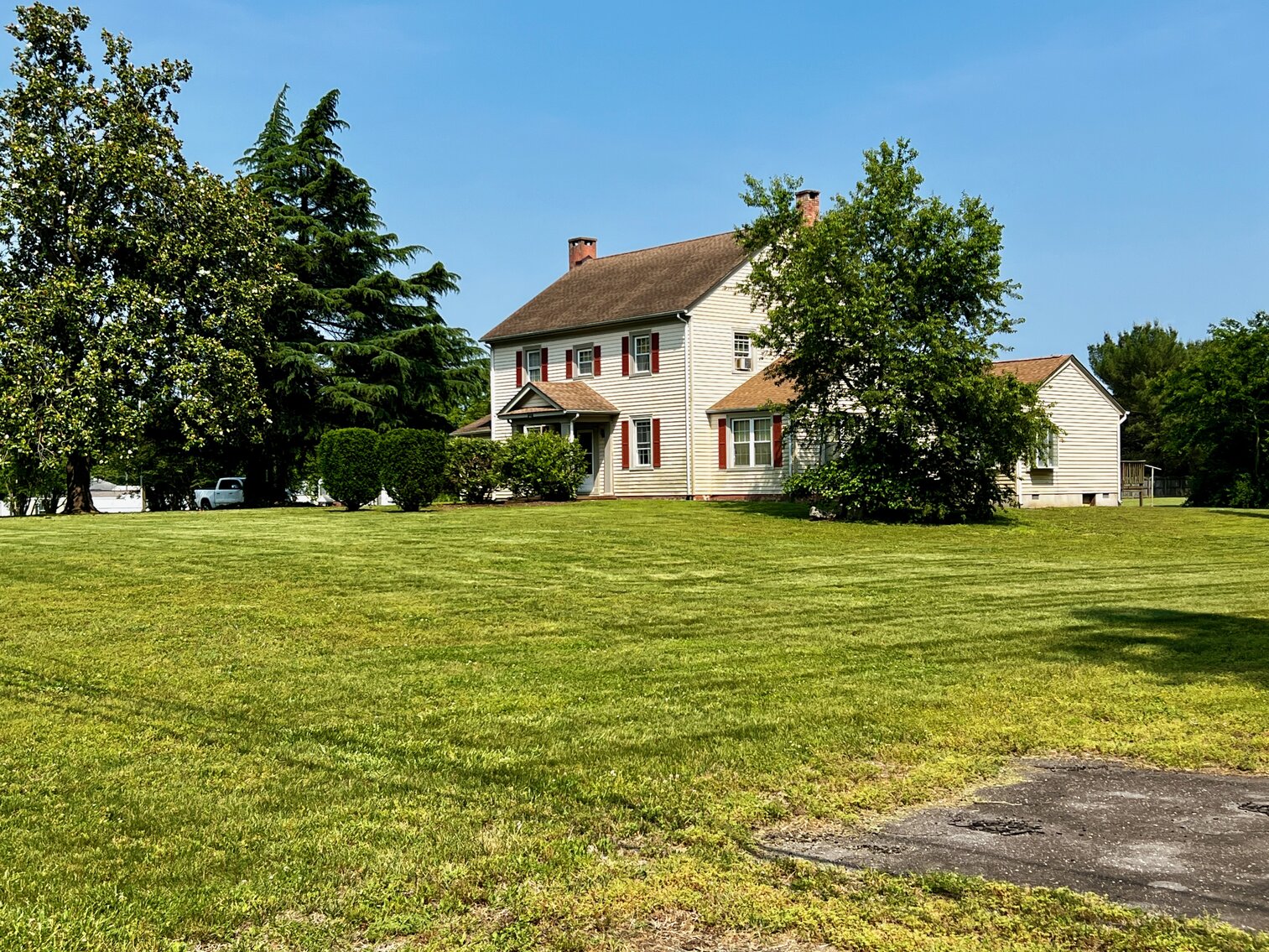 Image for 4 BR/3.5 BA Home on 2 +/- Acres Fronting Rt. 301 in Port Royal, VA--SELLING to the HIGHEST BIDDER!!