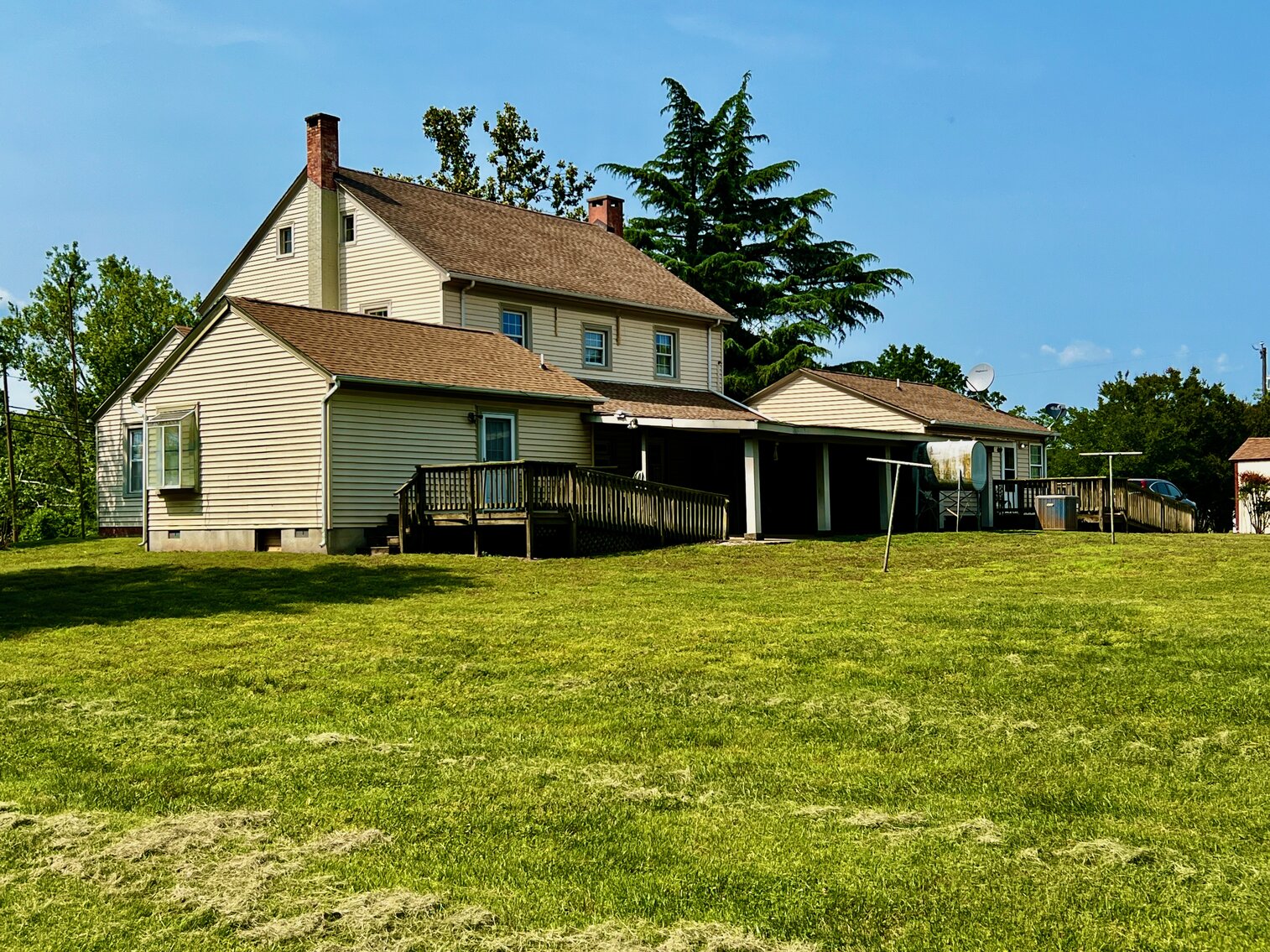 Image for 4 BR/3.5 BA Home on 2 +/- Acres Fronting Rt. 301 in Port Royal, VA--SELLING to the HIGHEST BIDDER!!