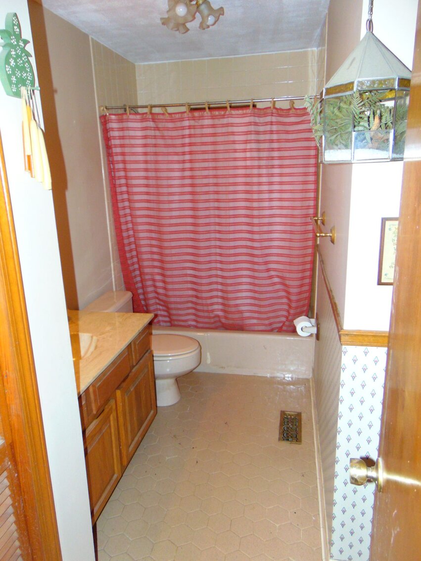 Image for Estate Auction 7 acres on Morris Road - Lewis County - House & 7.3 acres