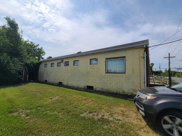 Image for Stand Alone 3,100 +/- SF Building In Light Manufacturing District Available in Salem