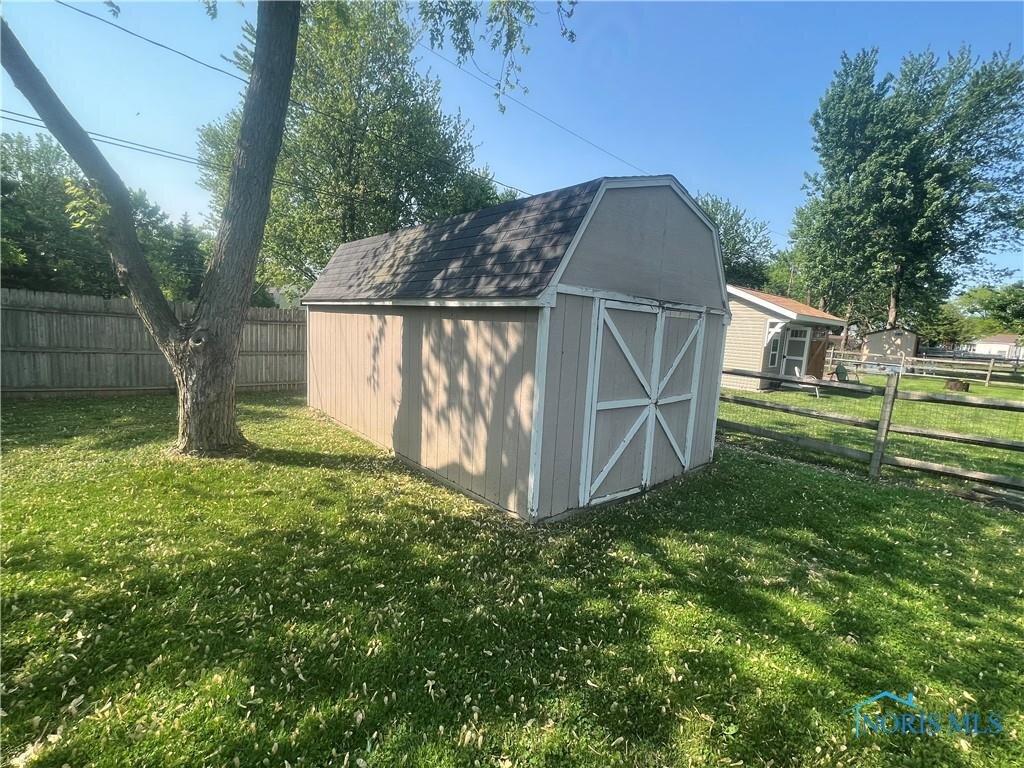 Image for MINIMUM BID AUCTION $99,000! 220 Edgewood Dr