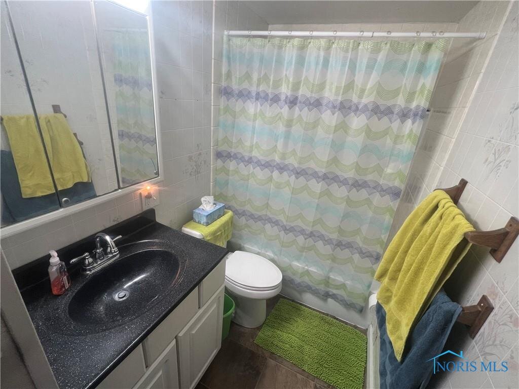 Image for MINIMUM BID AUCTION $99,000! 220 Edgewood Dr