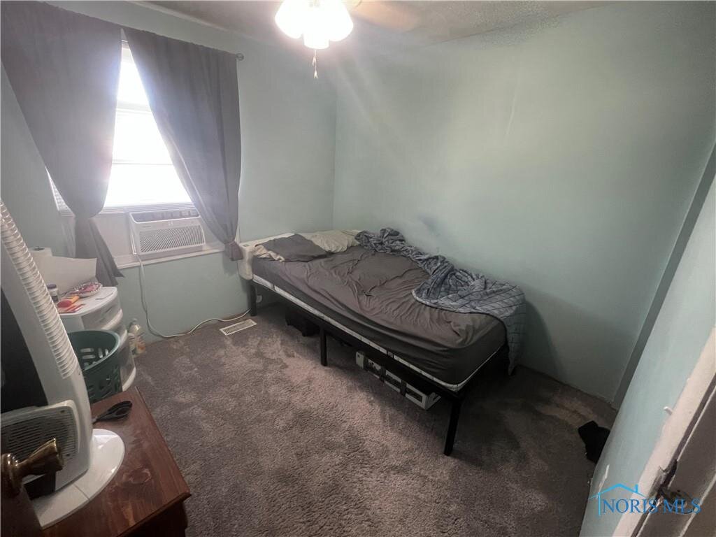 Image for MINIMUM BID AUCTION $99,000! 220 Edgewood Dr