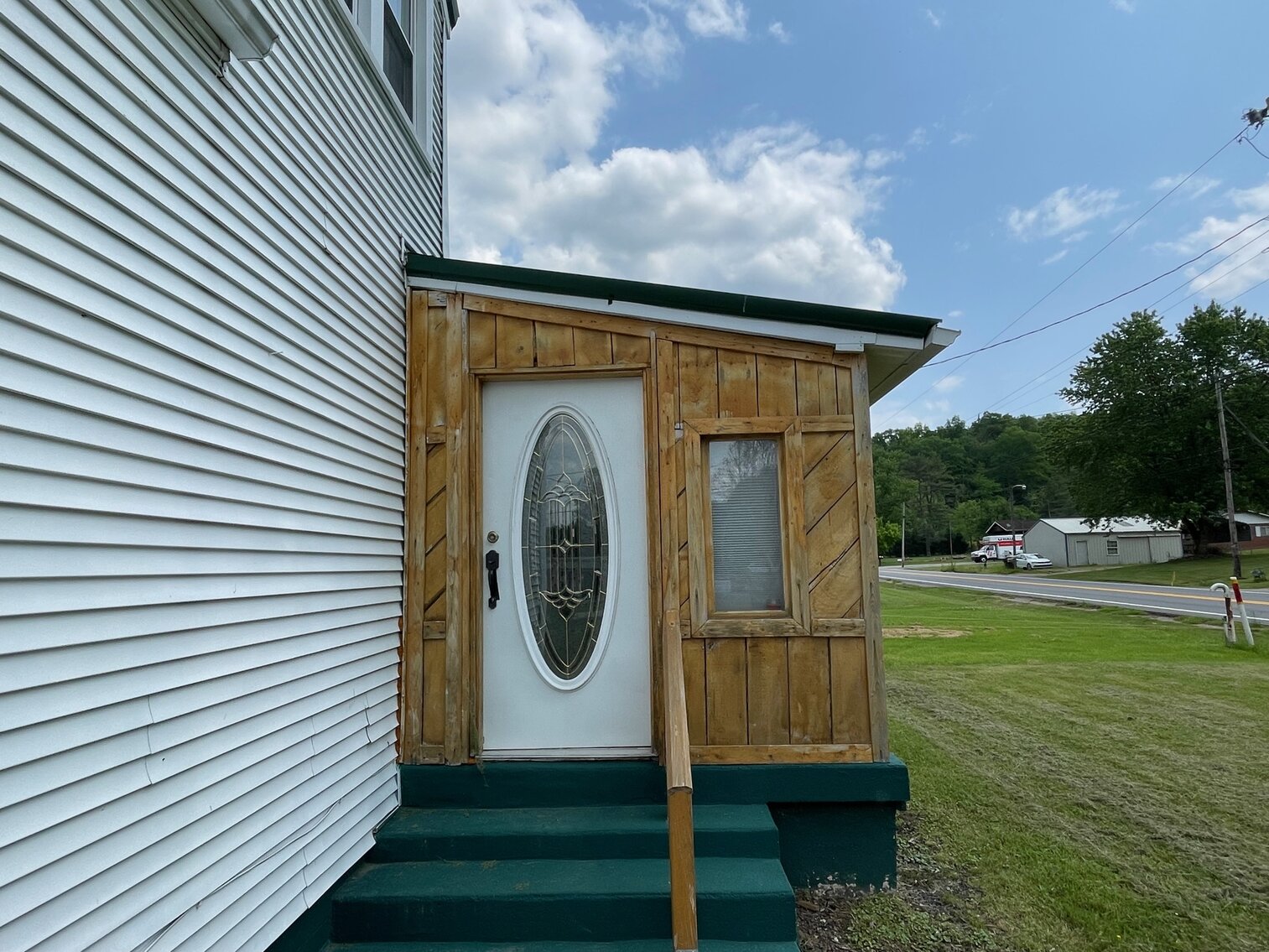 Image for SOLD $90,200 - 3 Bedroom Home with Garage Apartment Selling to the Highest Bidder