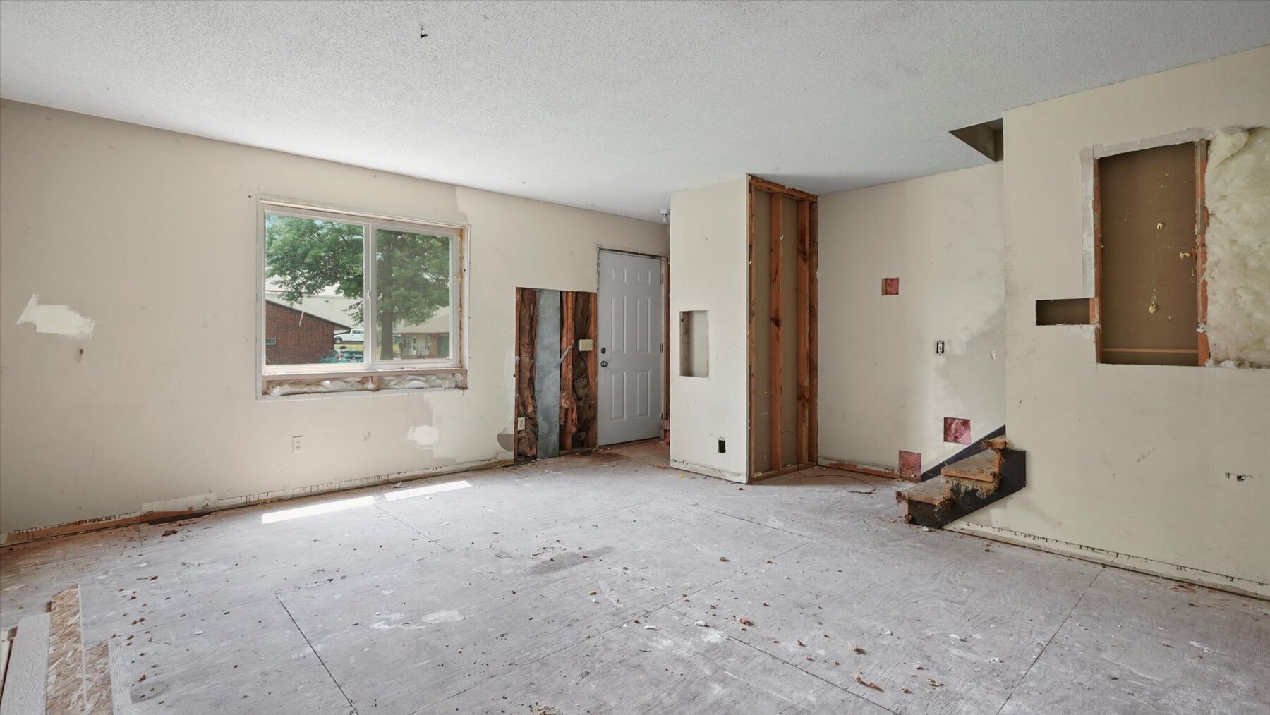 Image for SOLD - 102 - 104 W 4th St. Kearney Investment Property & Duplex Rehab Opportunity