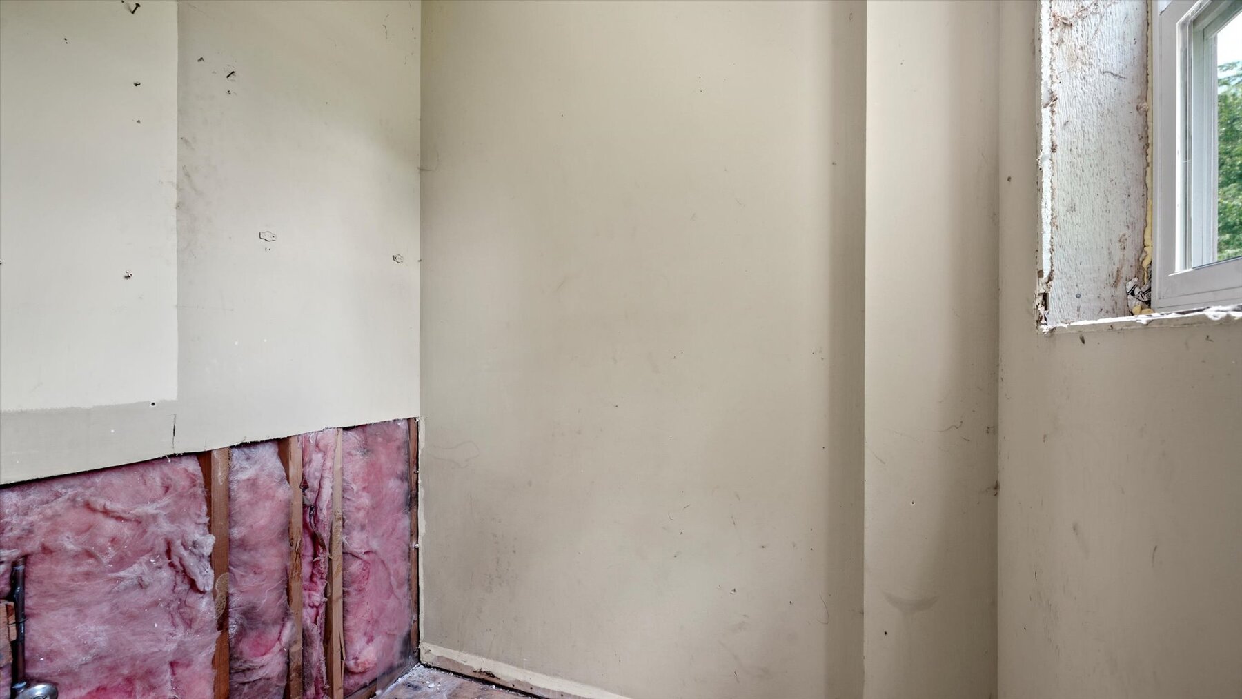 Image for SOLD - 102 - 104 W 4th St. Kearney Investment Property & Duplex Rehab Opportunity