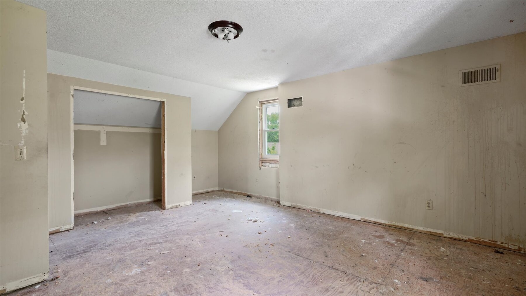 Image for SOLD - 102 - 104 W 4th St. Kearney Investment Property & Duplex Rehab Opportunity