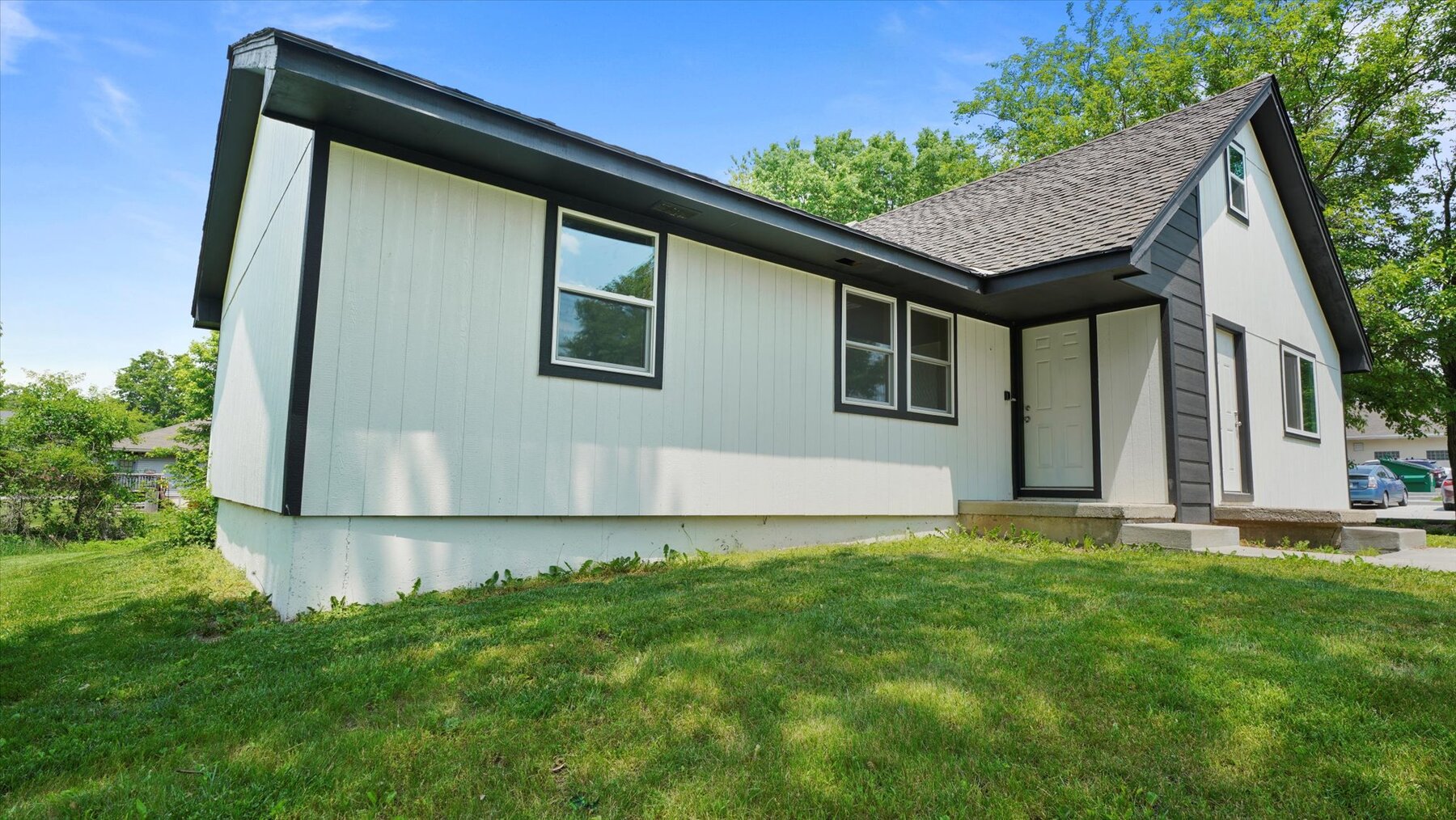 Image for SOLD - 102 - 104 W 4th St. Kearney Investment Property & Duplex Rehab Opportunity