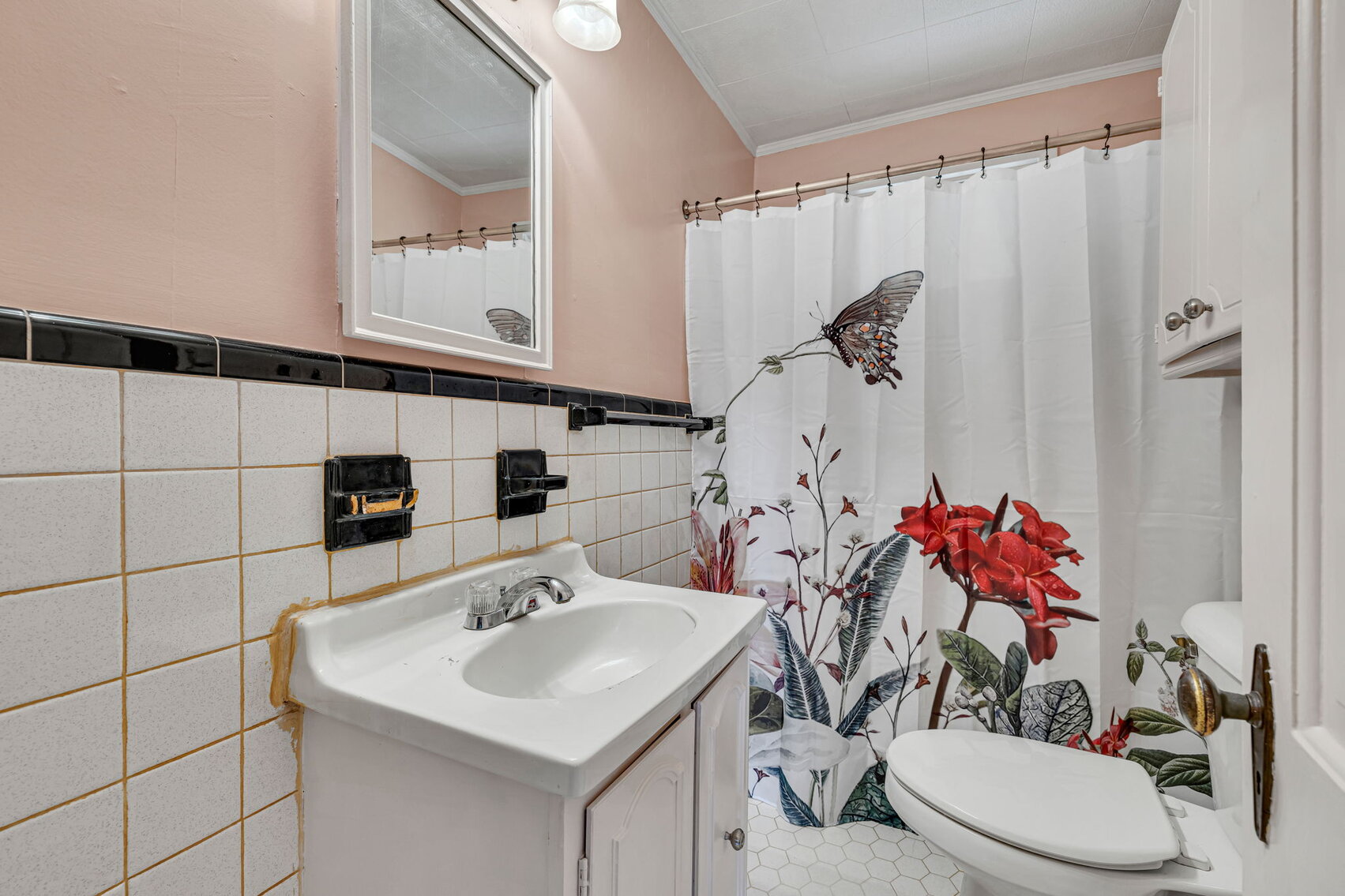 Image for Downtown Centerville - W. Swan Estate / 2,352 sq ft - 4BR's 2BA's