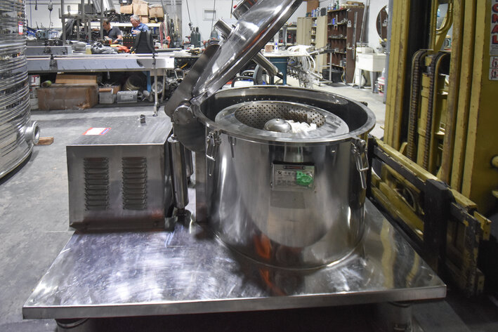 Image for ***SOLD***MJK1613 NEW FUYI Plate Screen Centrifuge