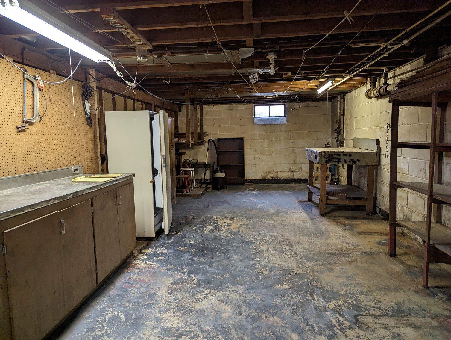 Image for 2 BR BRICK RANCHER & HOUSEHOLD INVENTORY ON 0.45+/- ACRE LOT