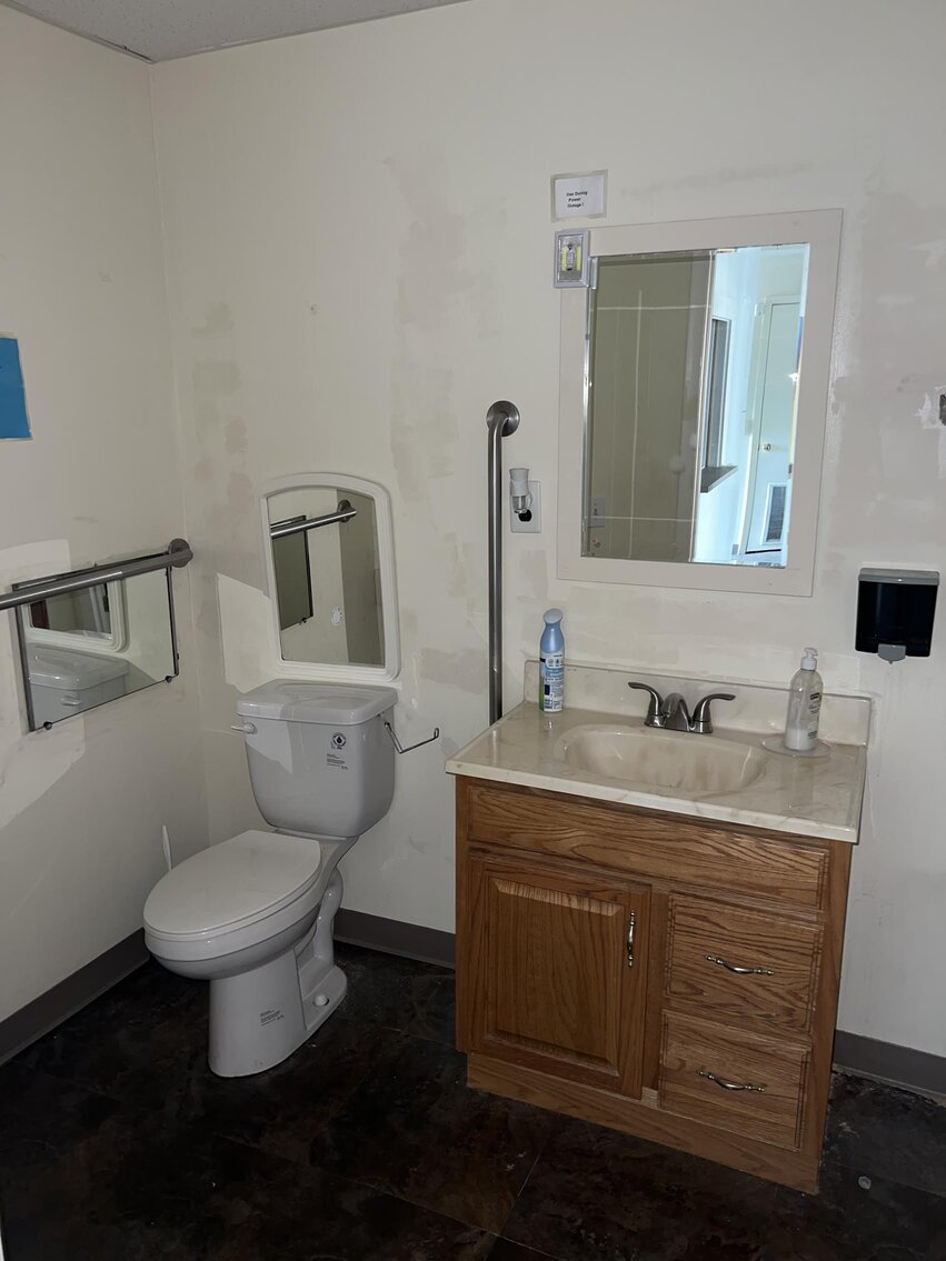 Image for SOLD $143,000 - Commercial Building with Apartments on MacCorkle Avenue