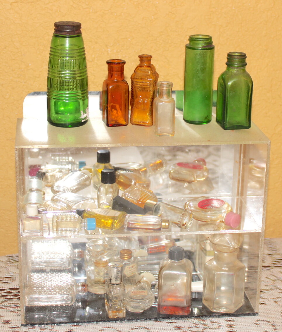 Image for LIVING ESTATE AUCTION