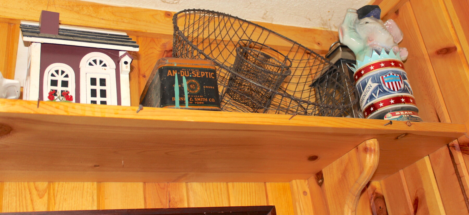 Image for LIVING ESTATE AUCTION