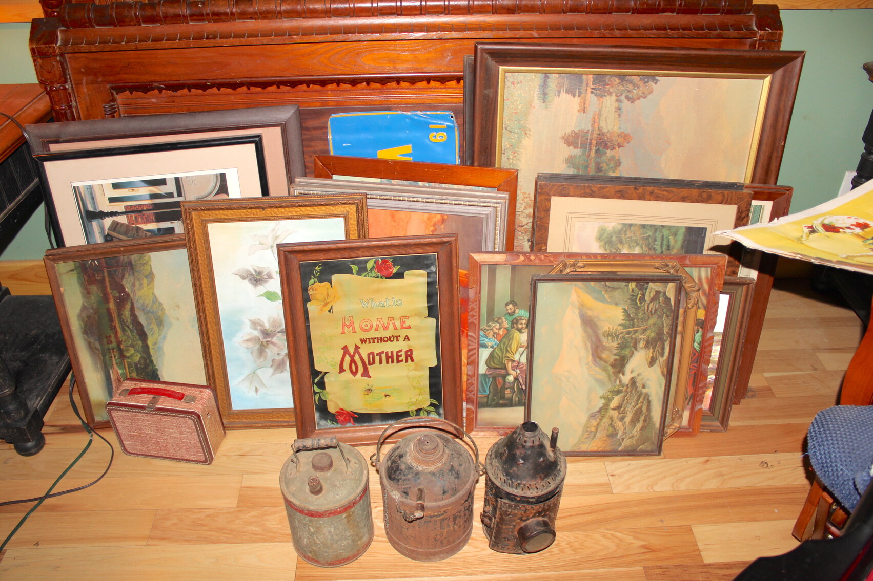 Image for LIVING ESTATE AUCTION