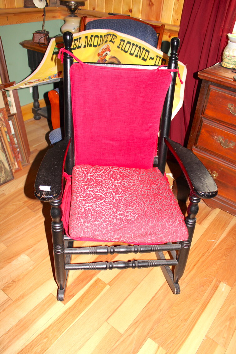 Image for LIVING ESTATE AUCTION