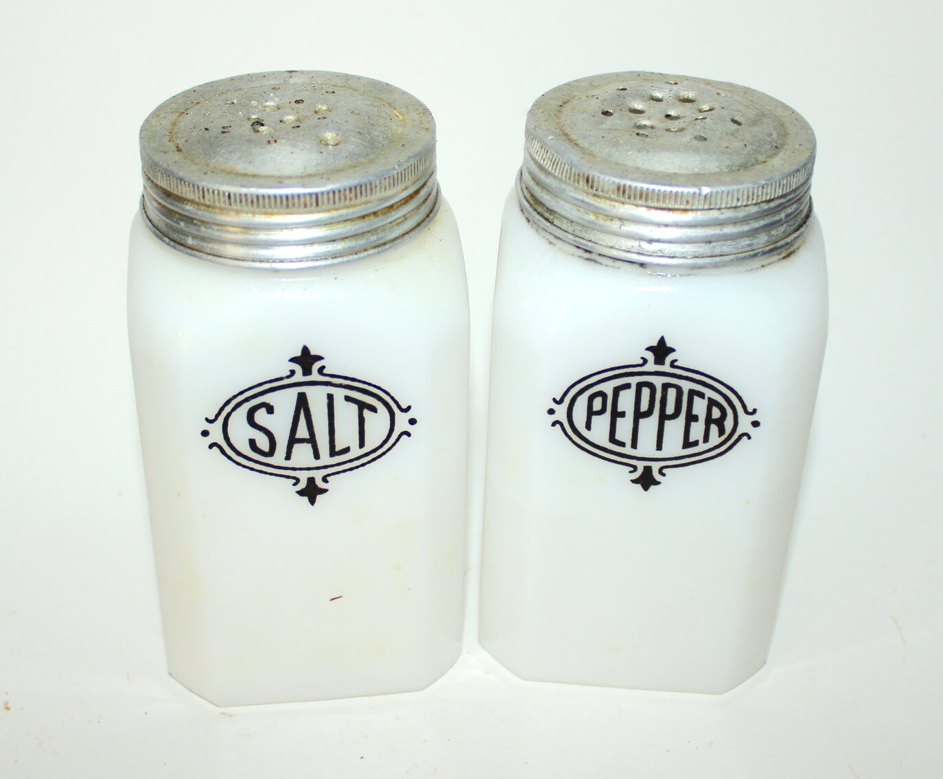 Image for LIVING ESTATE AUCTION