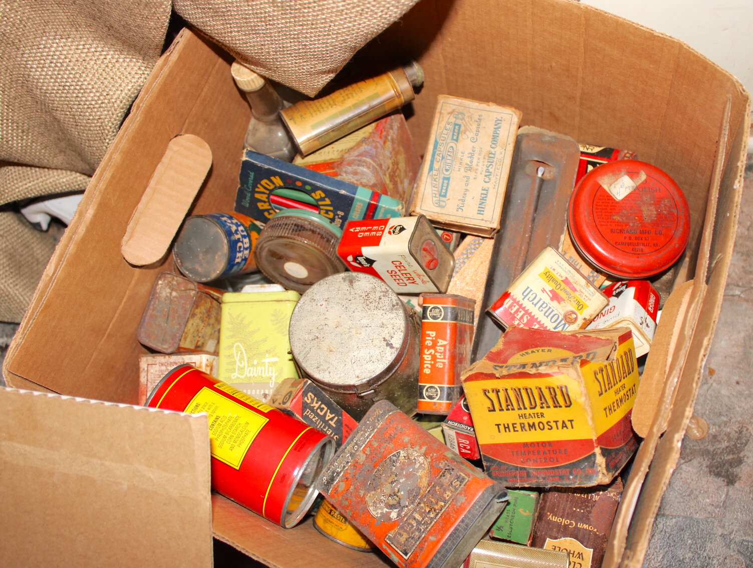 Image for LIVING ESTATE AUCTION