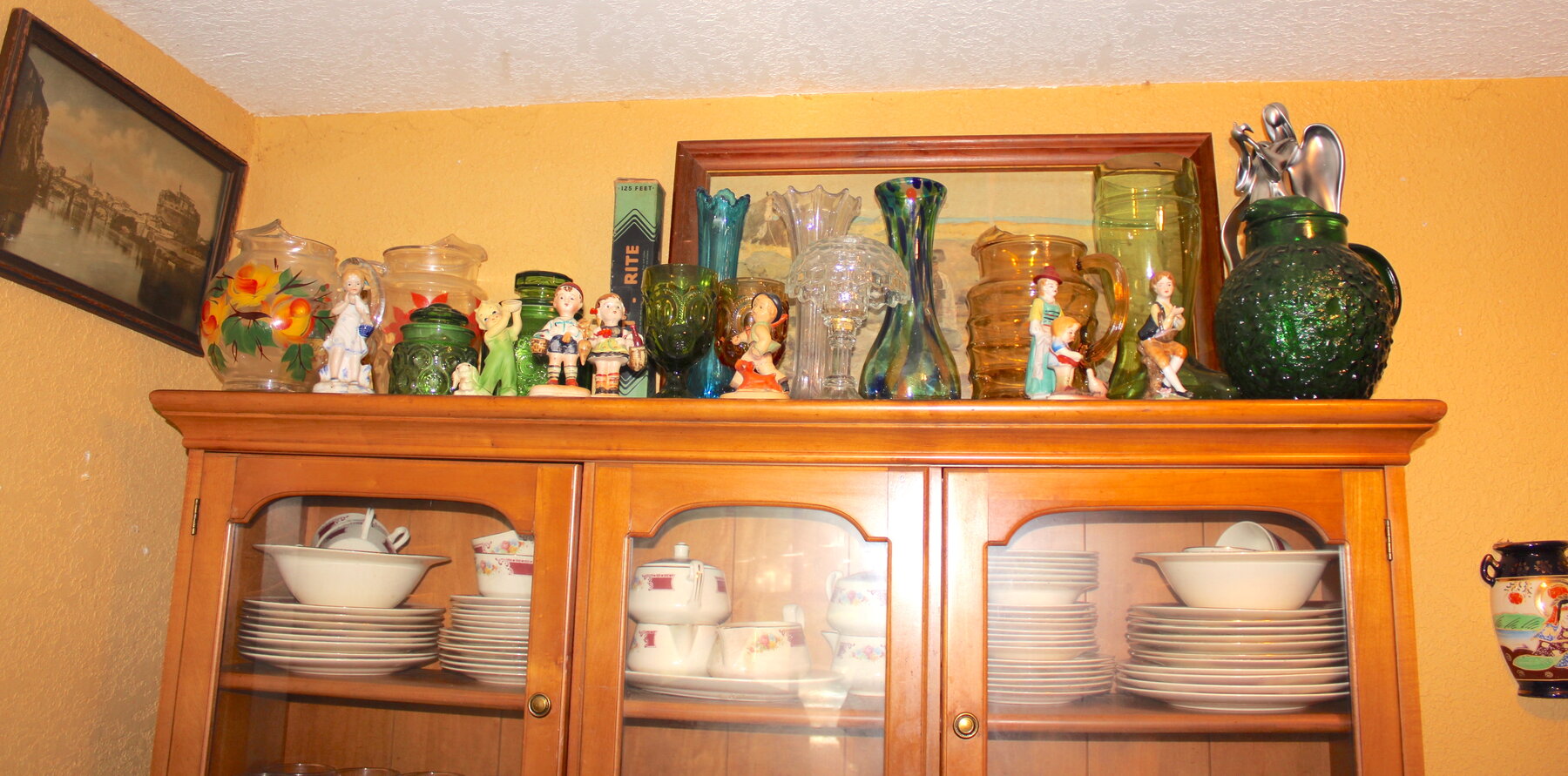 Image for LIVING ESTATE AUCTION