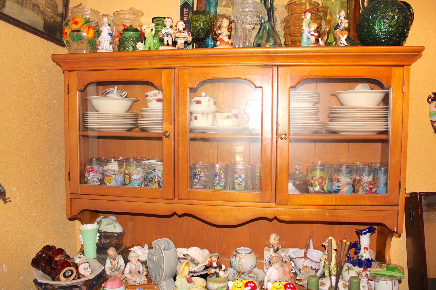 Image for LIVING ESTATE AUCTION