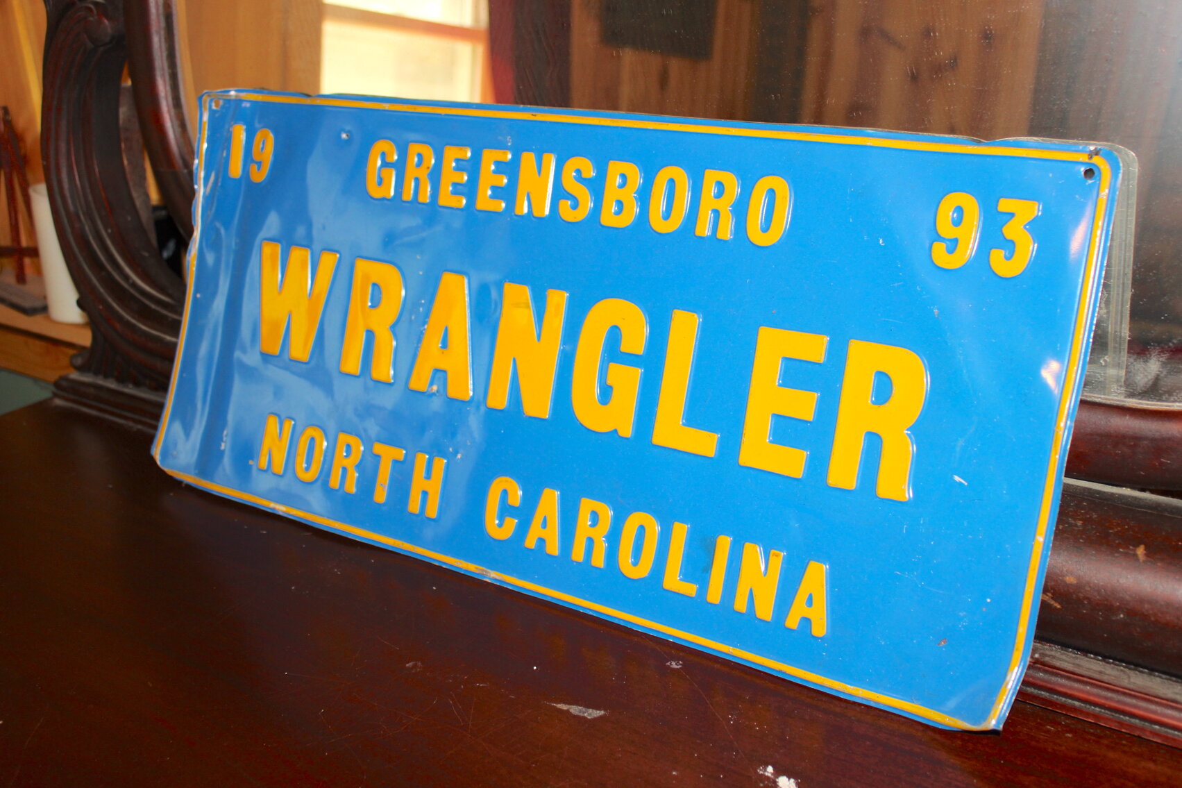 Image for LIVING ESTATE AUCTION