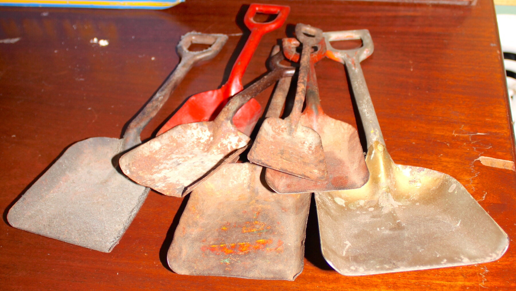 Image for LIVING ESTATE AUCTION