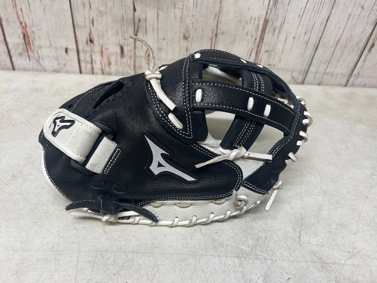 Image for June 19 Online Auction of Awesome!