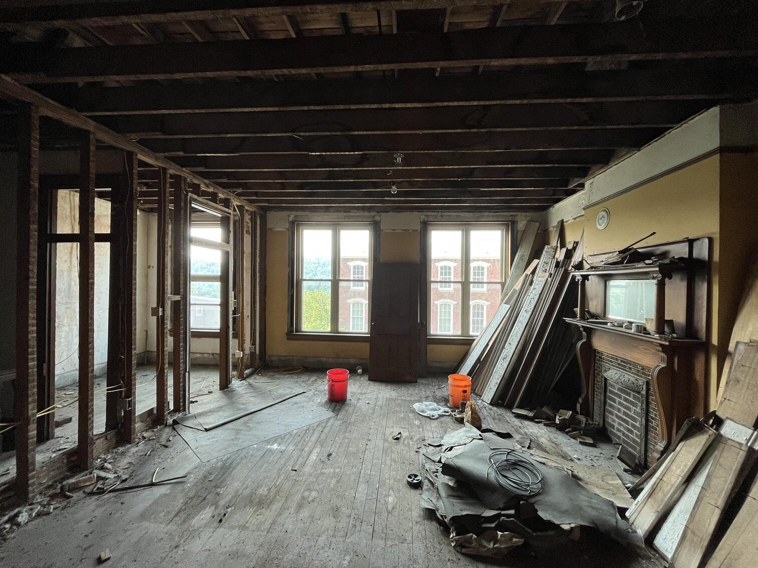 Image for SOLD $83,600 - Spacious Commercial Building in Downtown Waynesburg