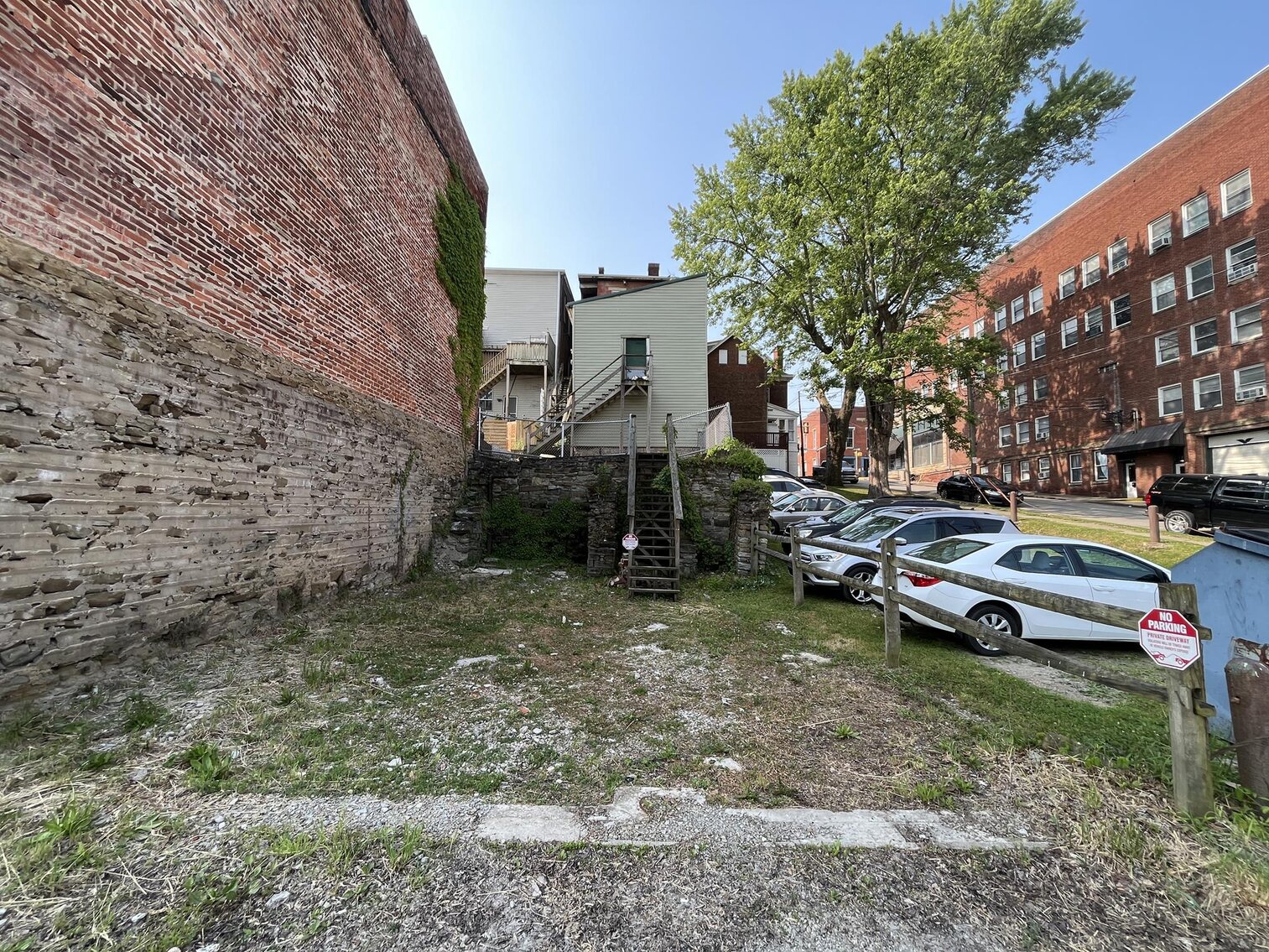 Image for SOLD $83,600 - Spacious Commercial Building in Downtown Waynesburg