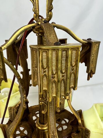 Image for Eclectic Treasures: A Diverse Collection of Vintage, Antique, and High-End Items