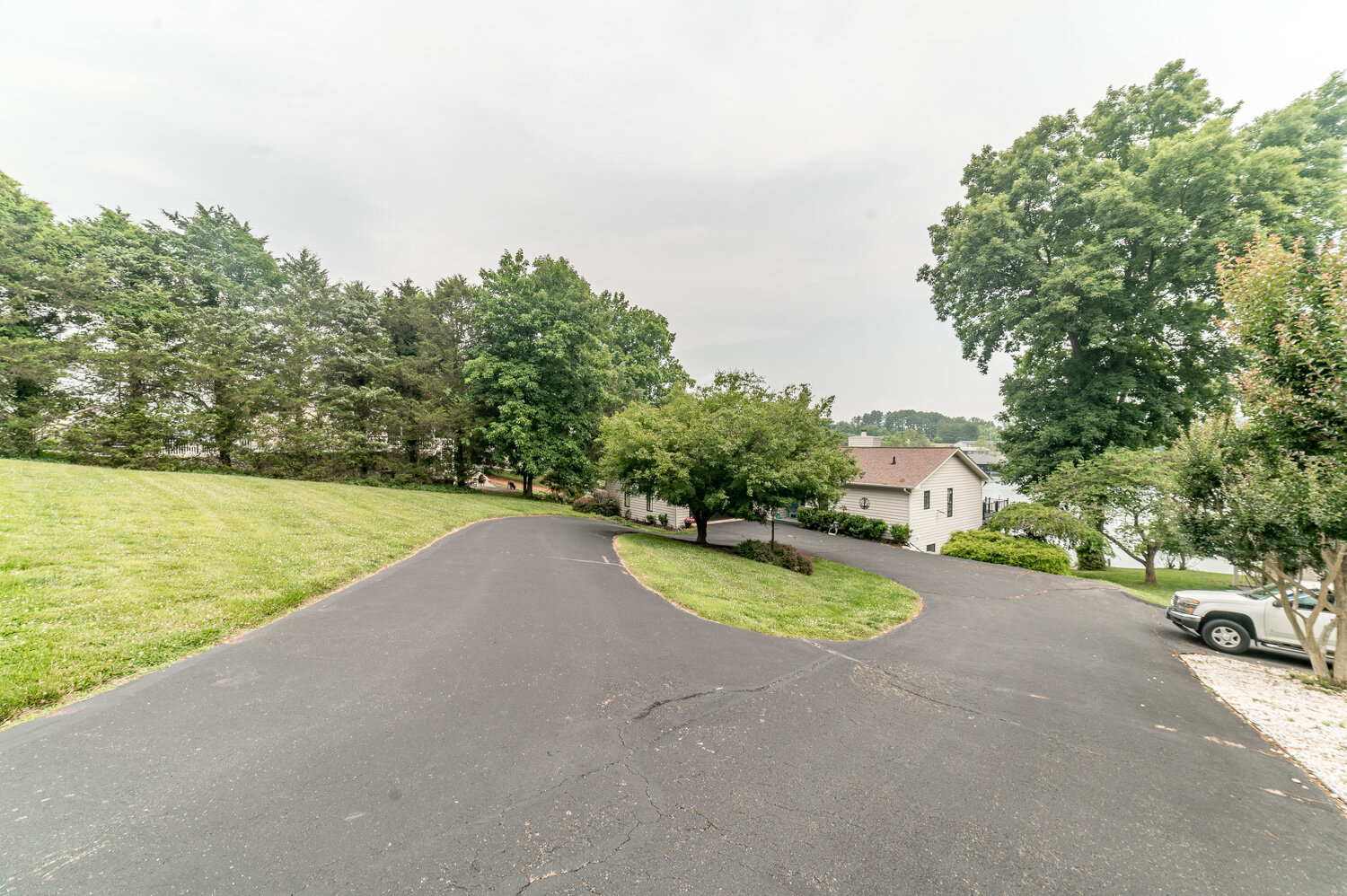 Image for 244 Pine Knob Cir, Moneta, VA 24121