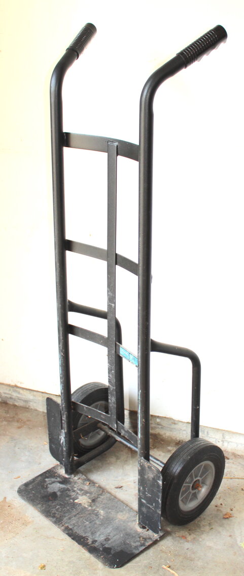 Image for LIVING ESTATE AUCTION