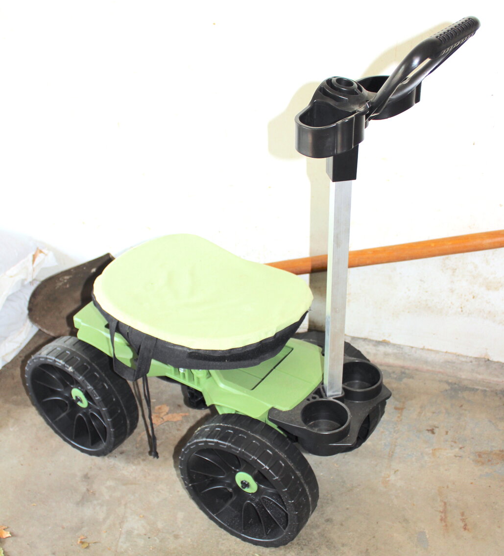 Image for LIVING ESTATE AUCTION