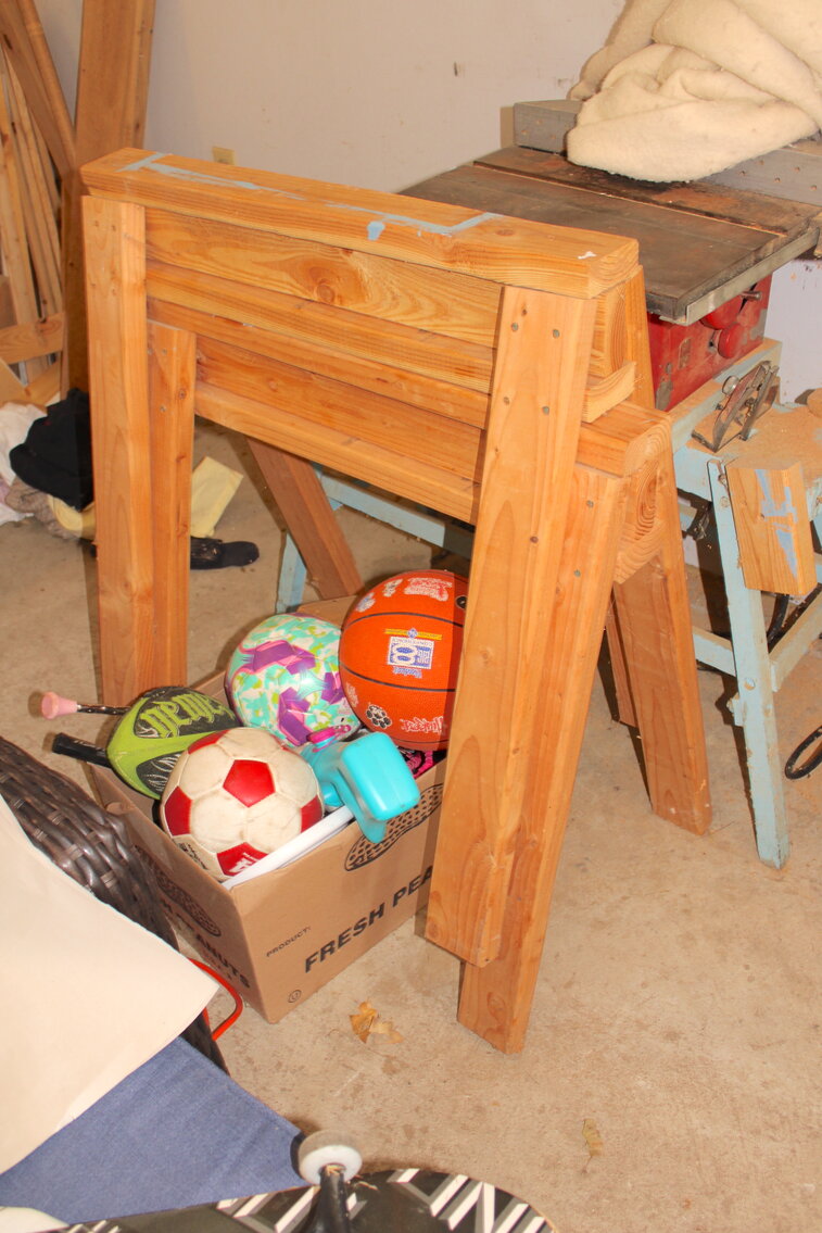 Image for LIVING ESTATE AUCTION