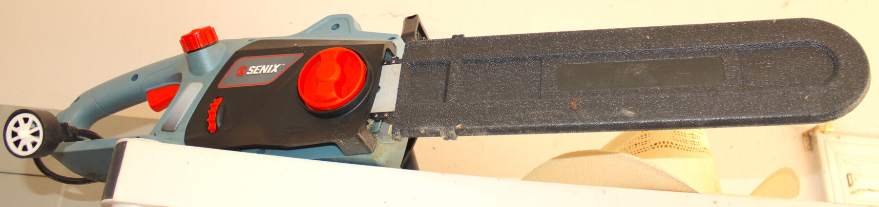 Image for LIVING ESTATE AUCTION