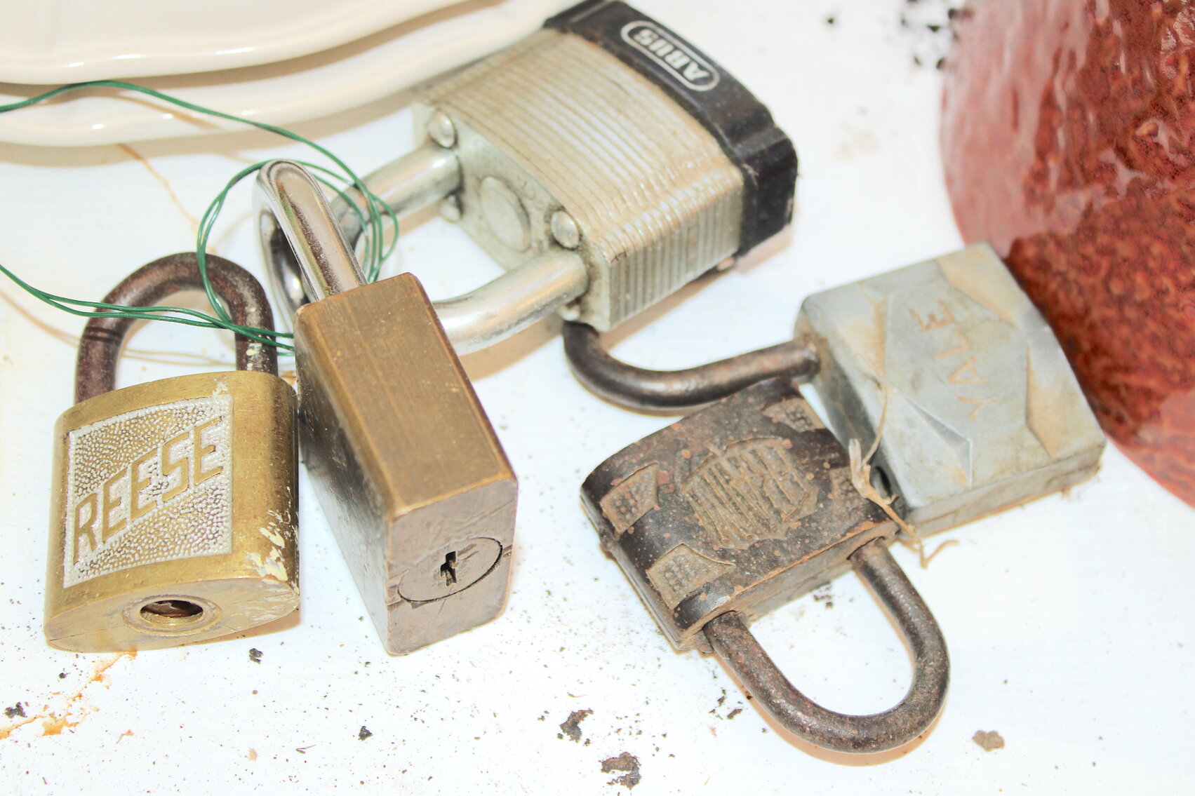 Image for LIVING ESTATE AUCTION