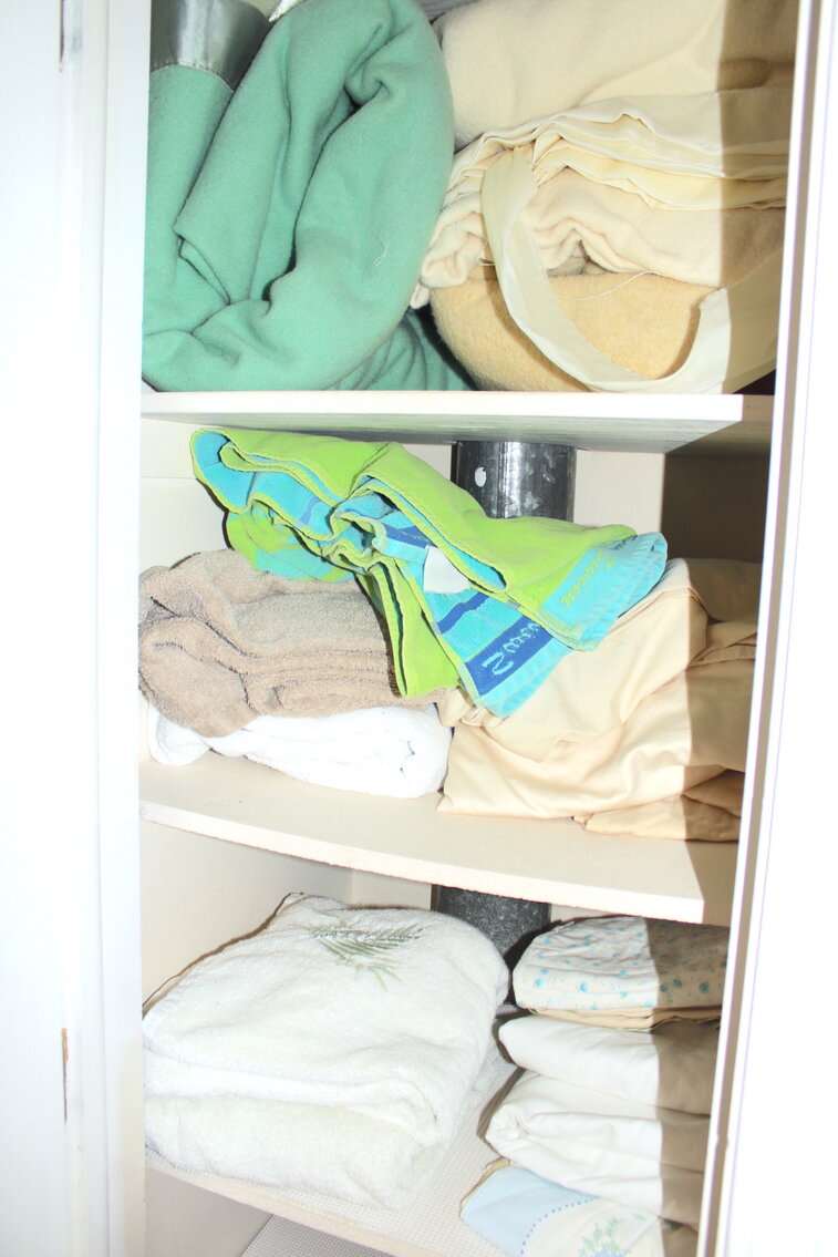 Image for LIVING ESTATE AUCTION