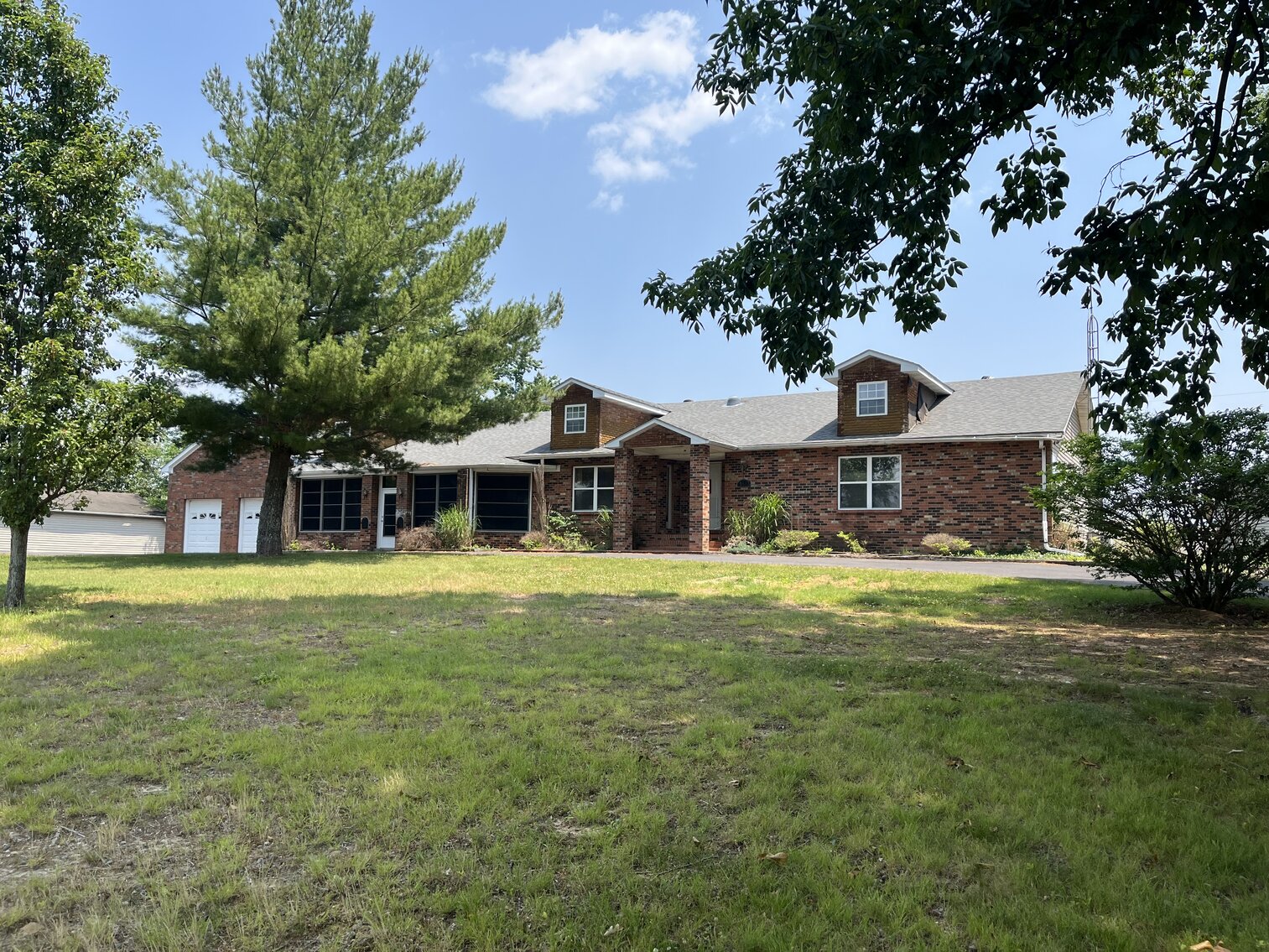 Image for Estate Auction, Real Estate & Personal Property, 848 Anna Sandhill Rd. Warren County KY