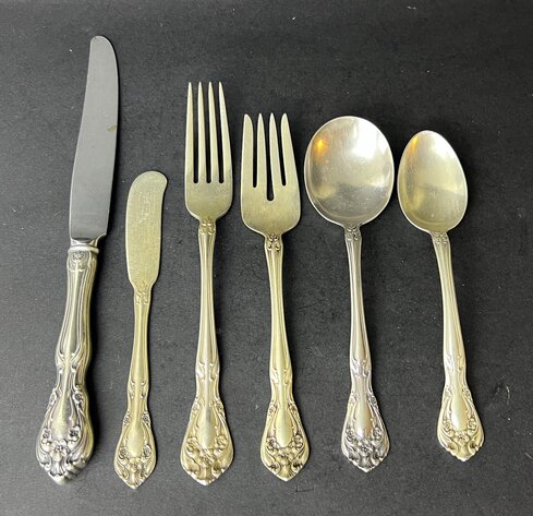 Image for Peachtree Estate Auction/2013 RAV4 LE 45k miles