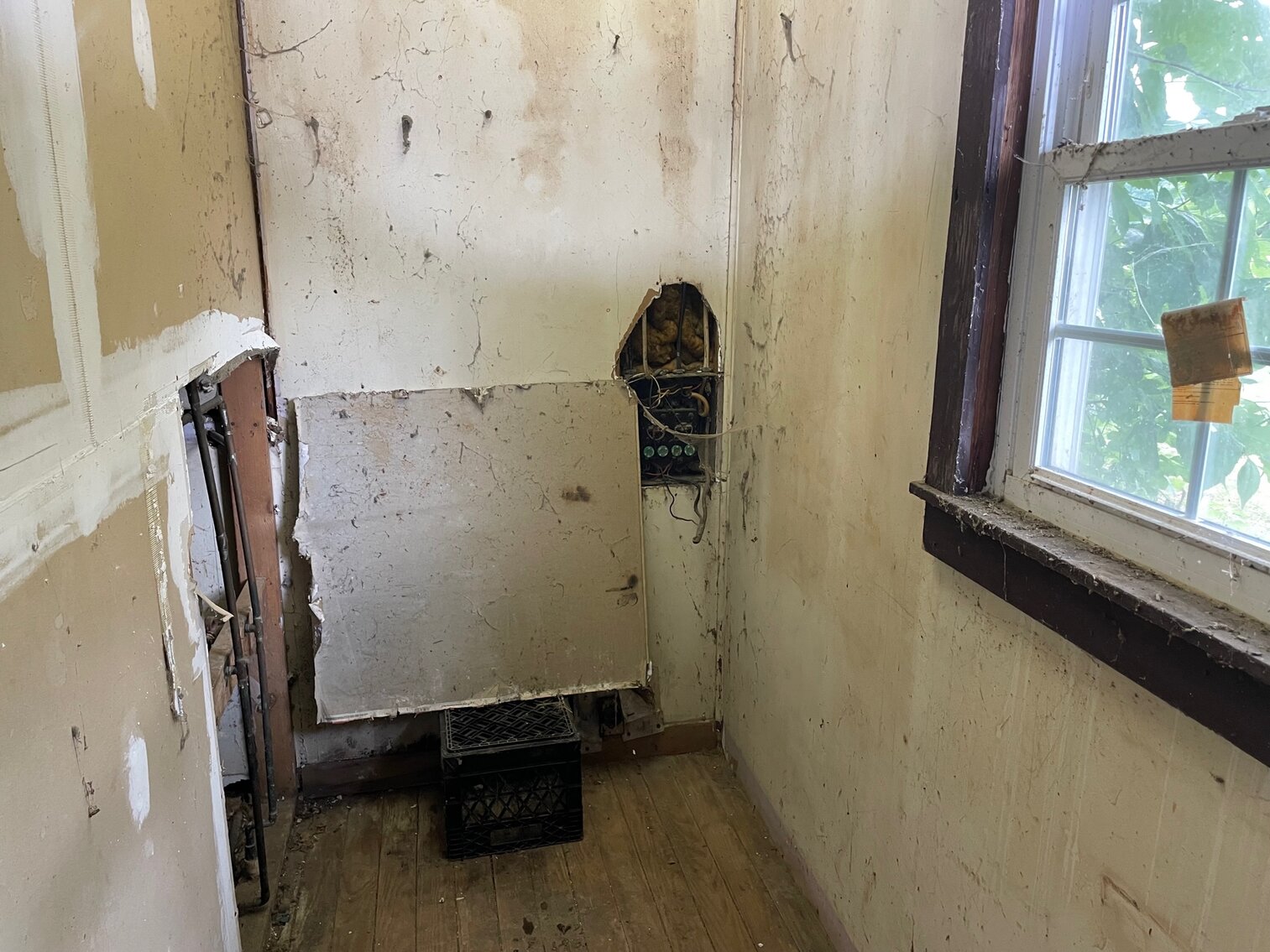 Image for SOLD $28,600 - 3 Bedroom Project Home Near the Ohio River