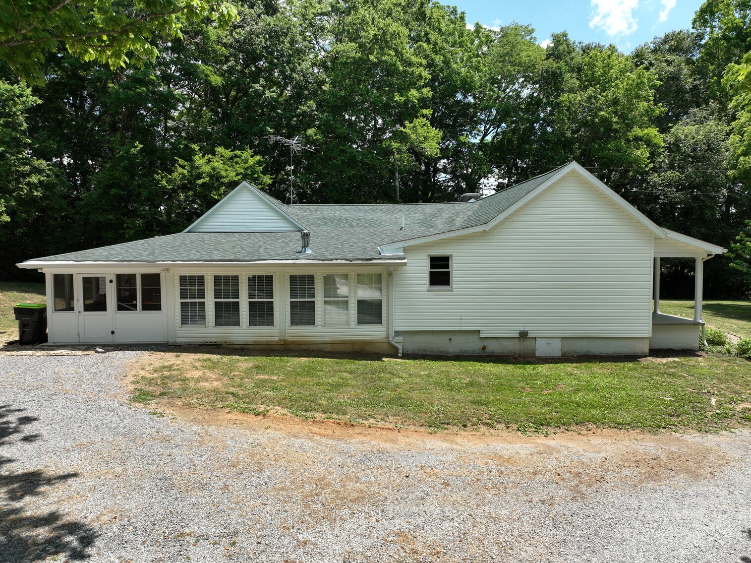Image for 10926 Rockcastle Rd. Auction
